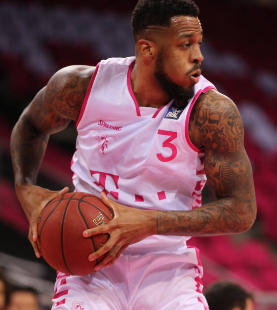 在聆听了王 在聆听了王