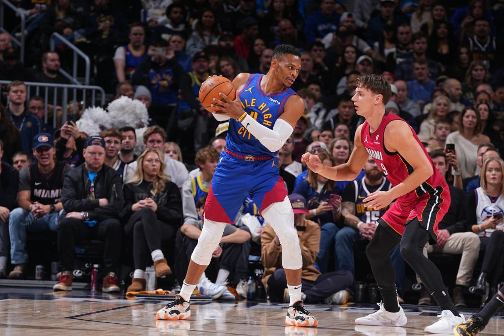 板后立即完 板后立即完