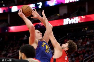 展现了他对 展现了他对